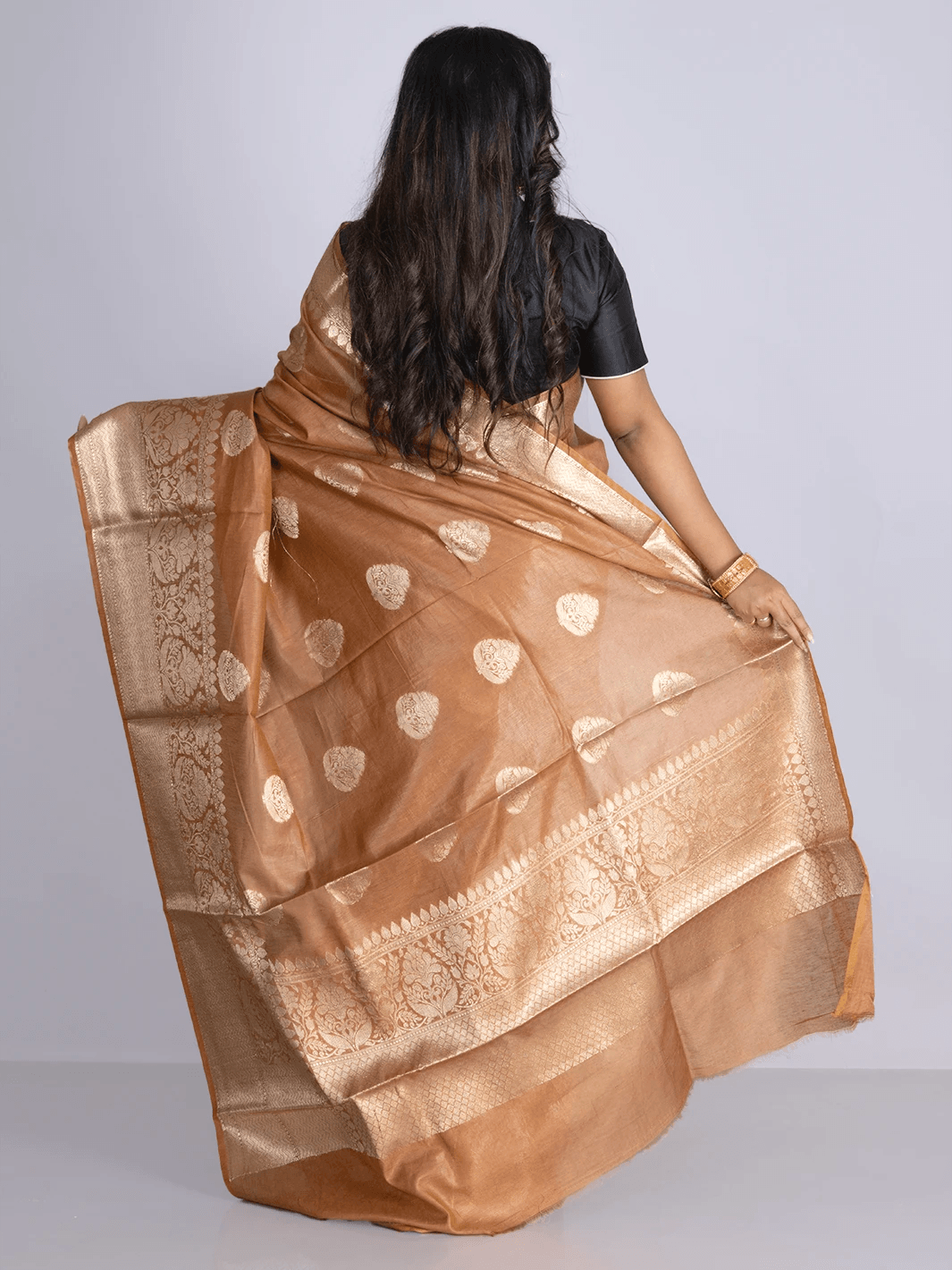 Elegant Brown Par Anchal Buti Linen Silk Saree