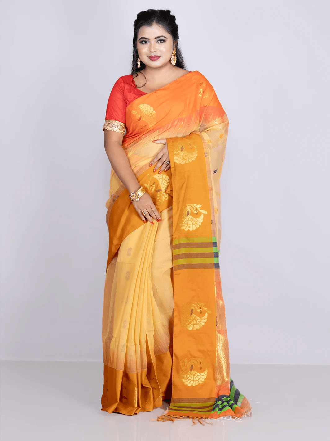 Elegant Vanilla Allover Blend Cotton Handloom Saree