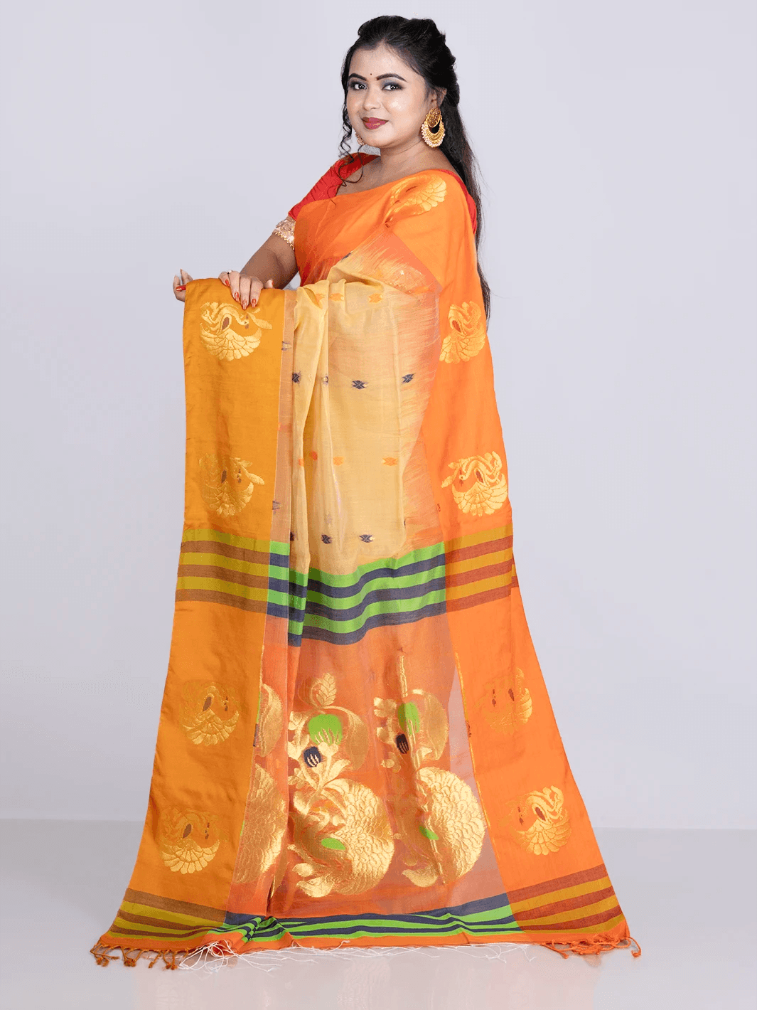 Elegant Vanilla Allover Blend Cotton Handloom Saree