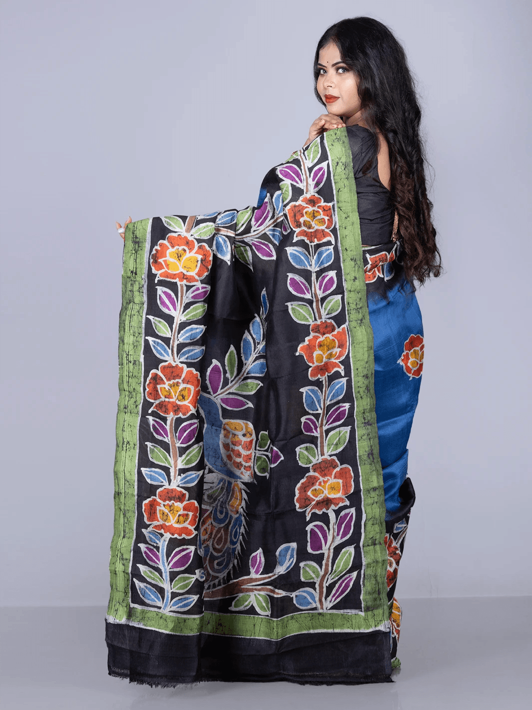 Par Anchal Buti Batik Printed Murshidabad Silk Saree