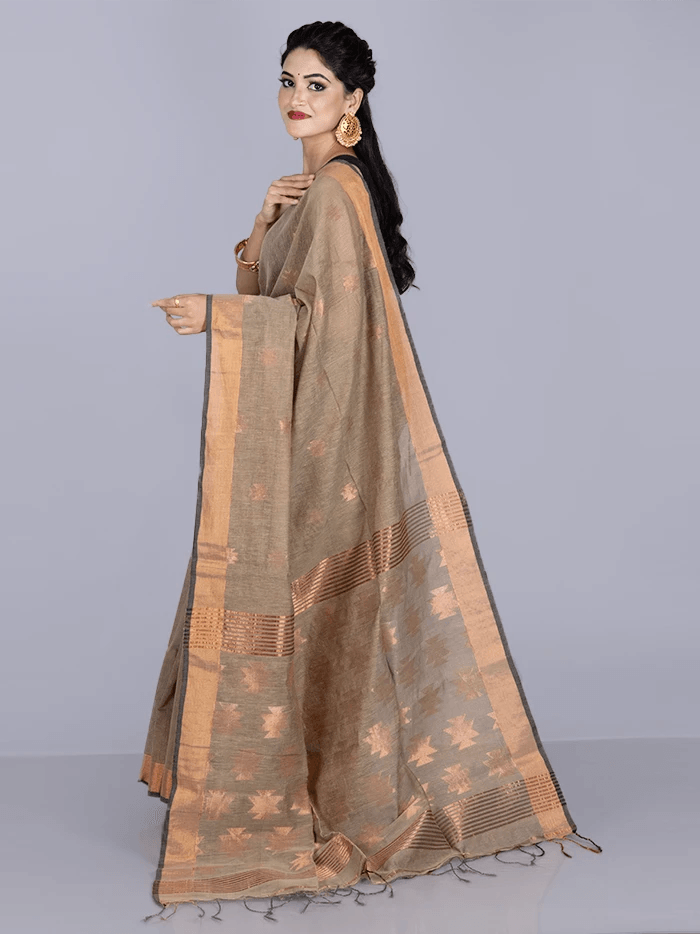 Elegant Sand Par Anchal Buti Handloom Saree