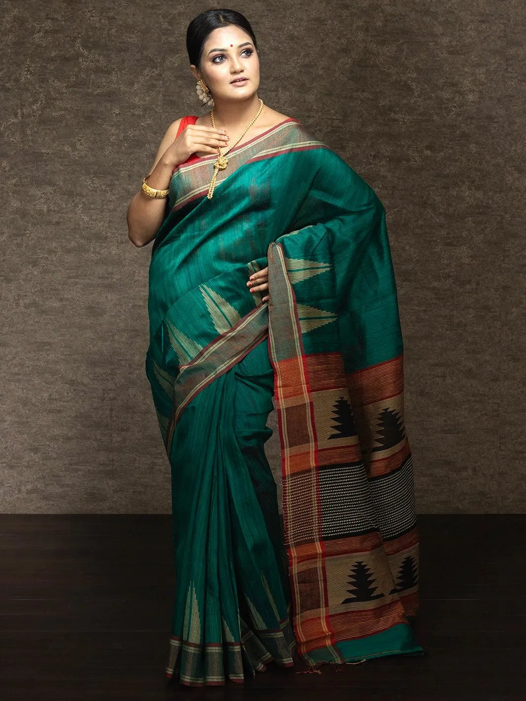 Deep Green Handwoven Matka Jamdani Silk Saree - WeaversIndia