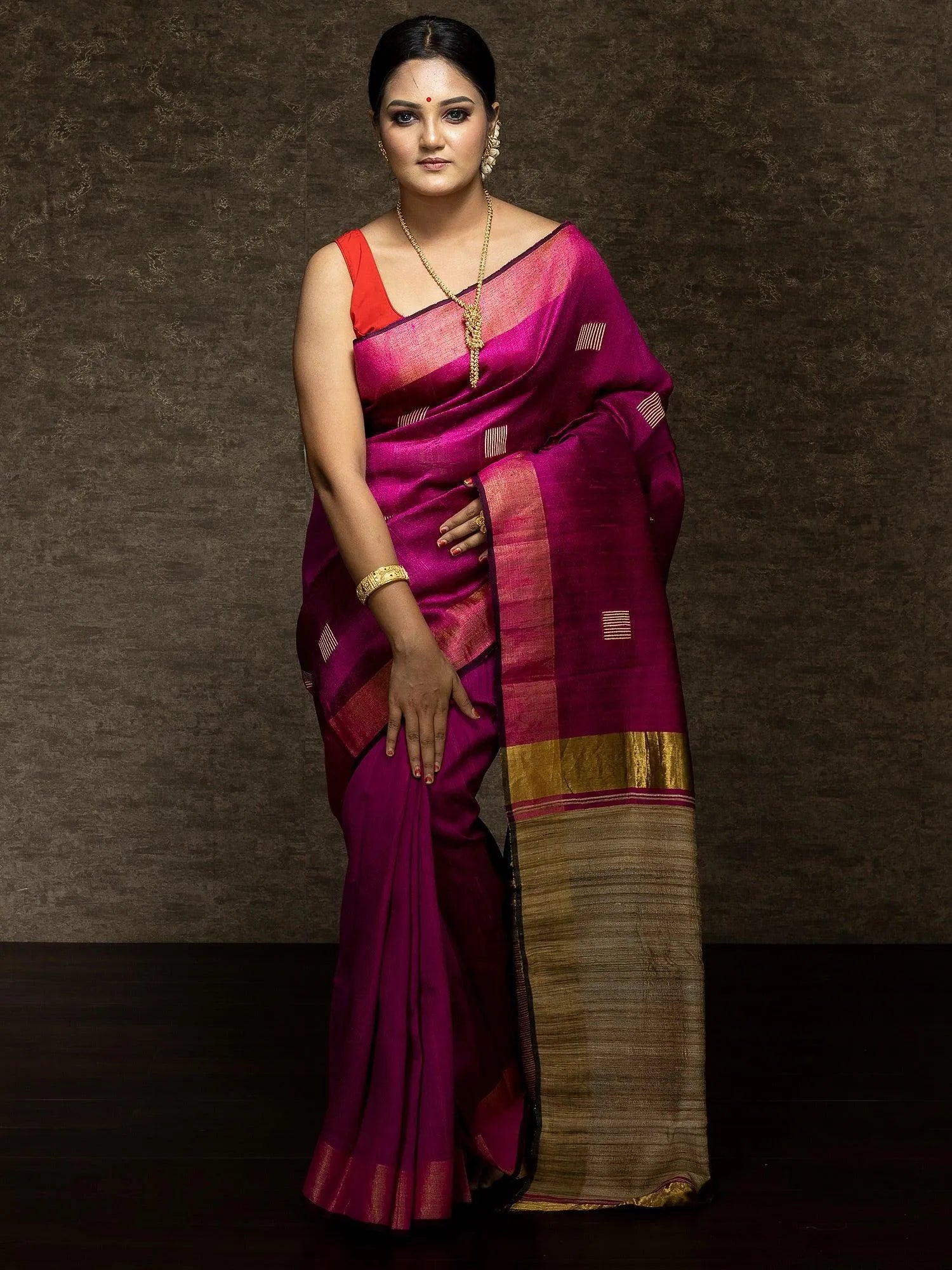 Duel Tone Par Anchal Buti Handwoven Matka Silk Jamdani Saree - WeaversIndia