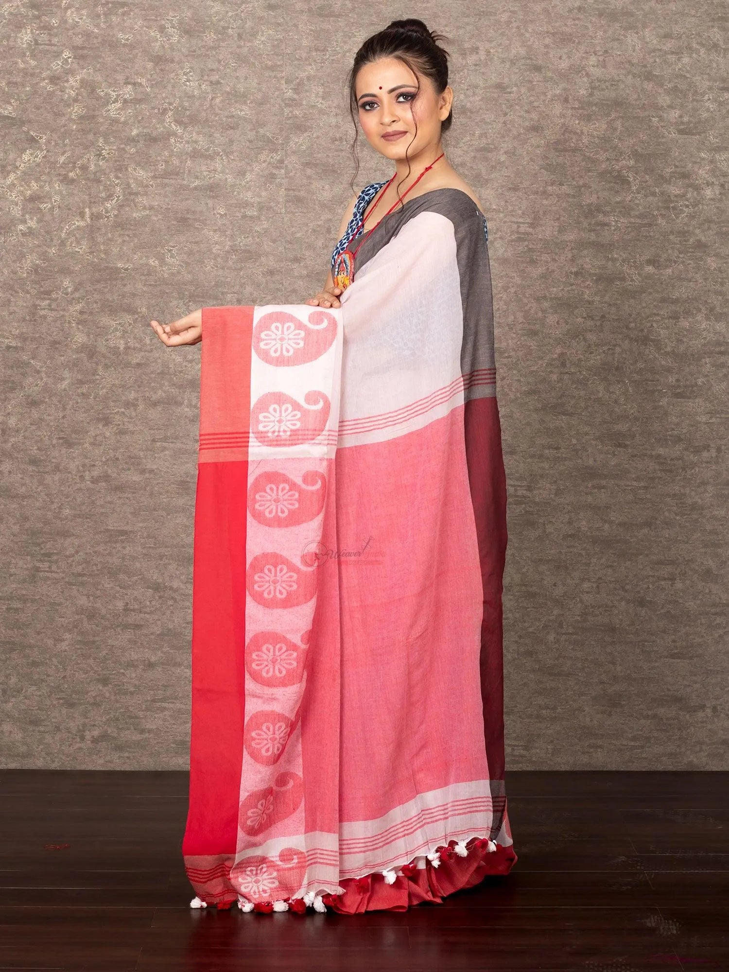 Elegant Beige Kolka Border Par Anchal Cotton Saree - WeaversIndia