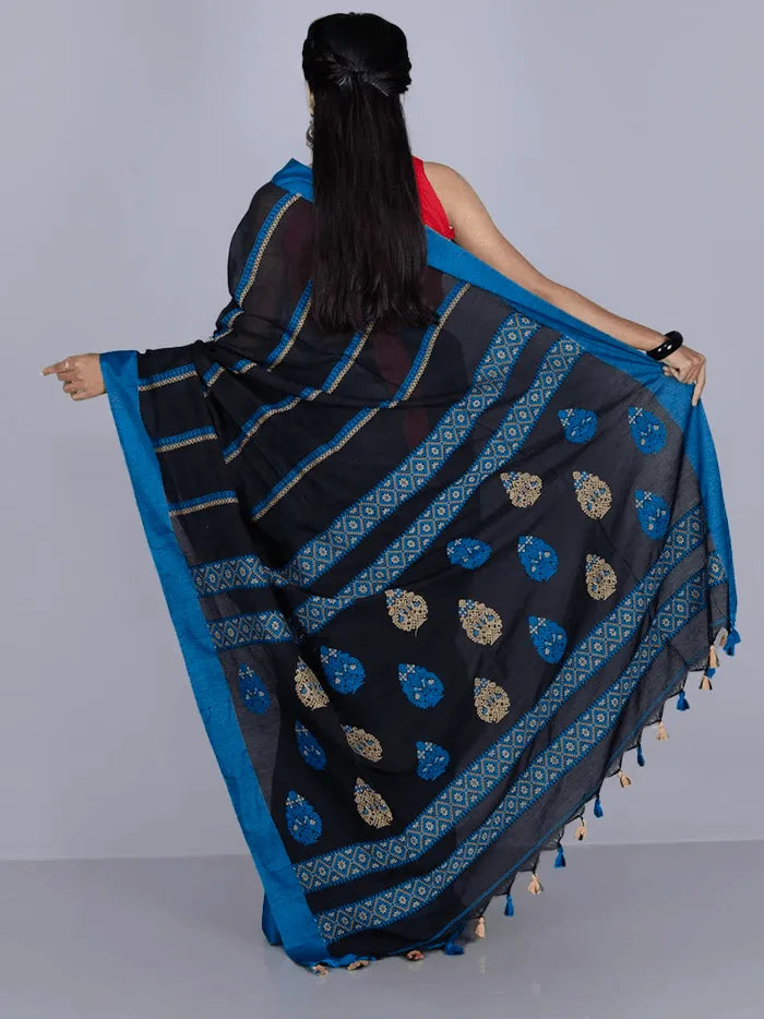 Elegant Black Par Anchal Cotton Saree - WeaversIndia