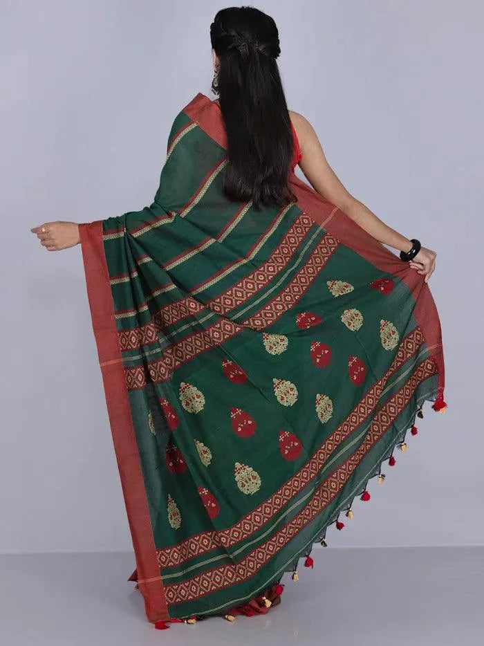 Elegant Green Par Anchal Buti Cotton Saree - WeaversIndia